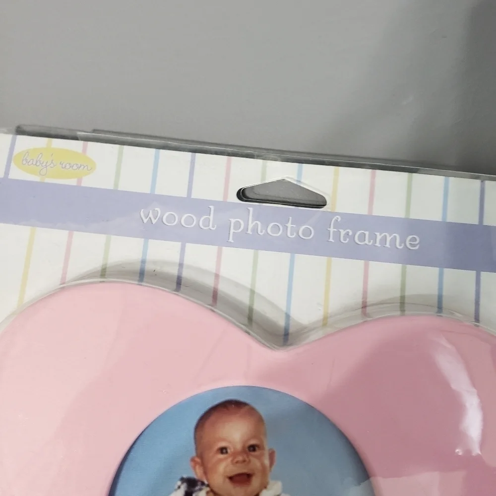 New wood heart photo frame